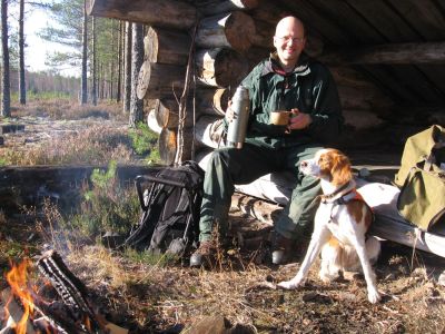Tauko
Pertti Manninen eväiden syöntitauolla Nellin kanssa
